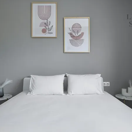 Niraya 2 Bedroom Penthouse, The Luxury Appartamento *